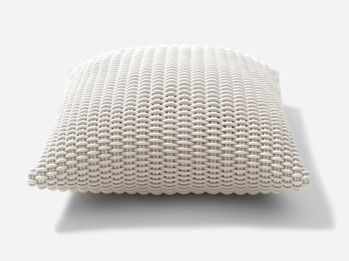 Ergonomic Shore Rug handmade from durable silicone cord suitable for both indoors and outdoors. 