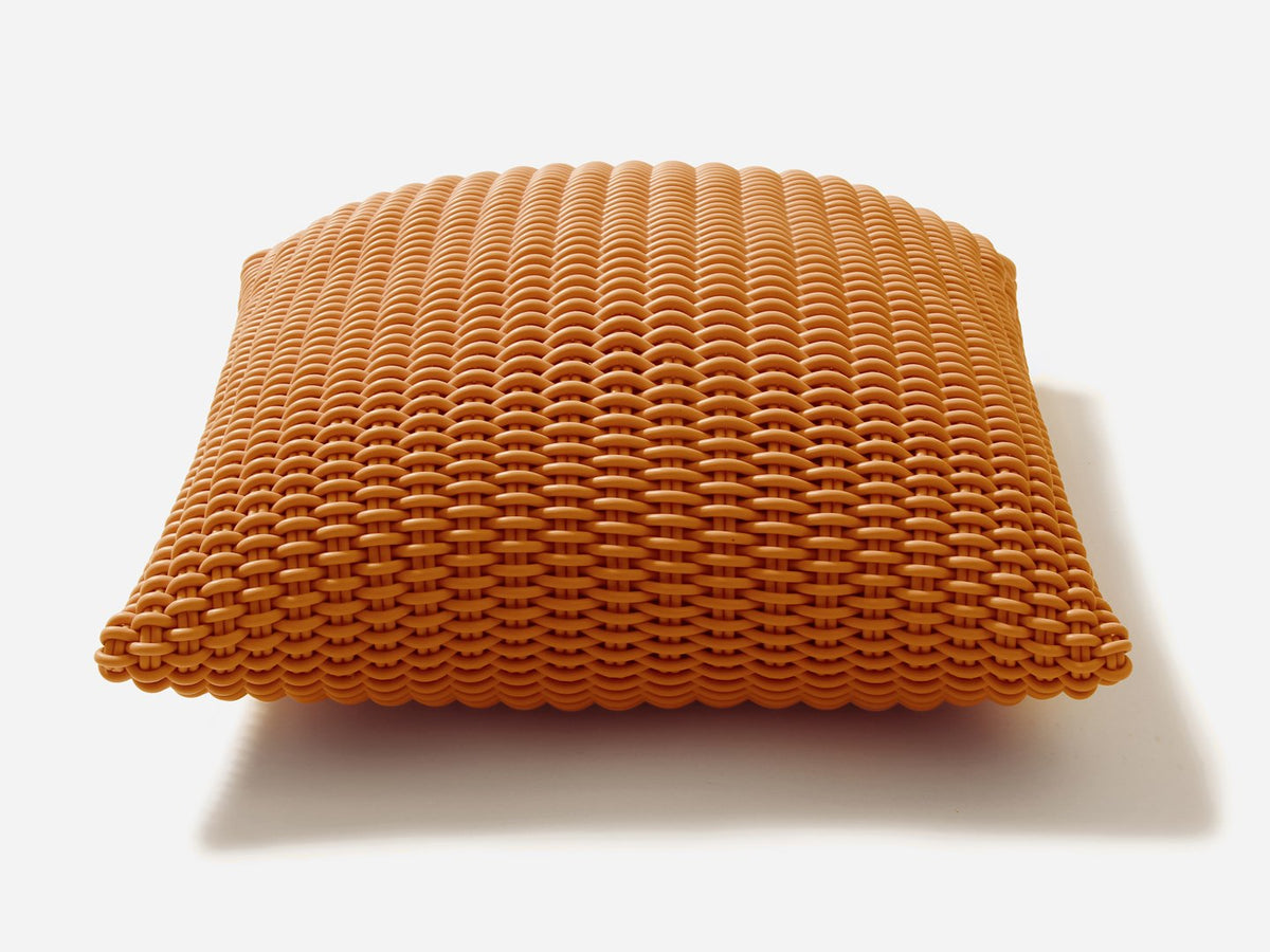 Ergonomic Shore Rug handmade from durable silicone cord suitable for both indoors and outdoors. 