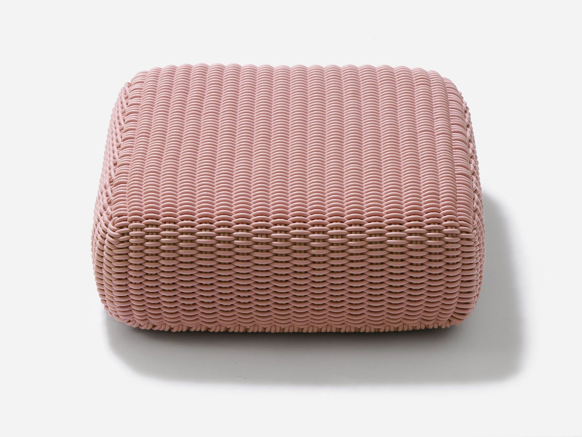 Ergonomic Shore Rug handmade from durable silicone cord suitable for both indoors and outdoors. 