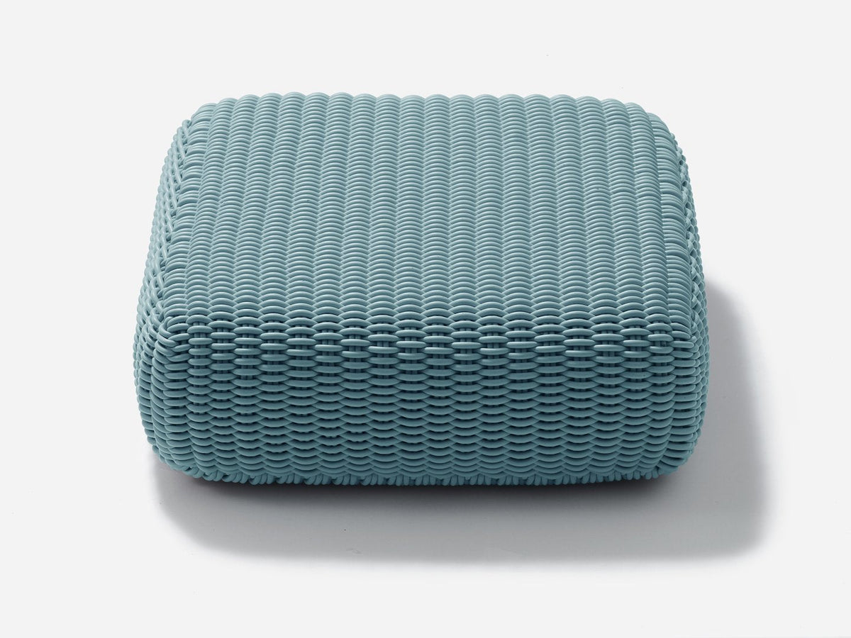 Ergonomic Shore Rug handmade from durable silicone cord suitable for both indoors and outdoors. 