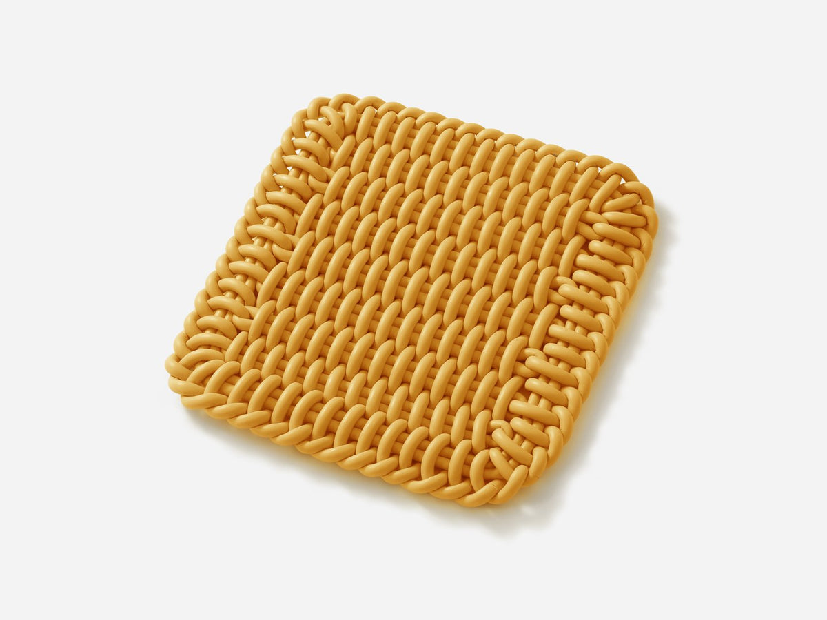 Ergonomic Shore Rug handmade from durable silicone cord suitable for both indoors and outdoors. 